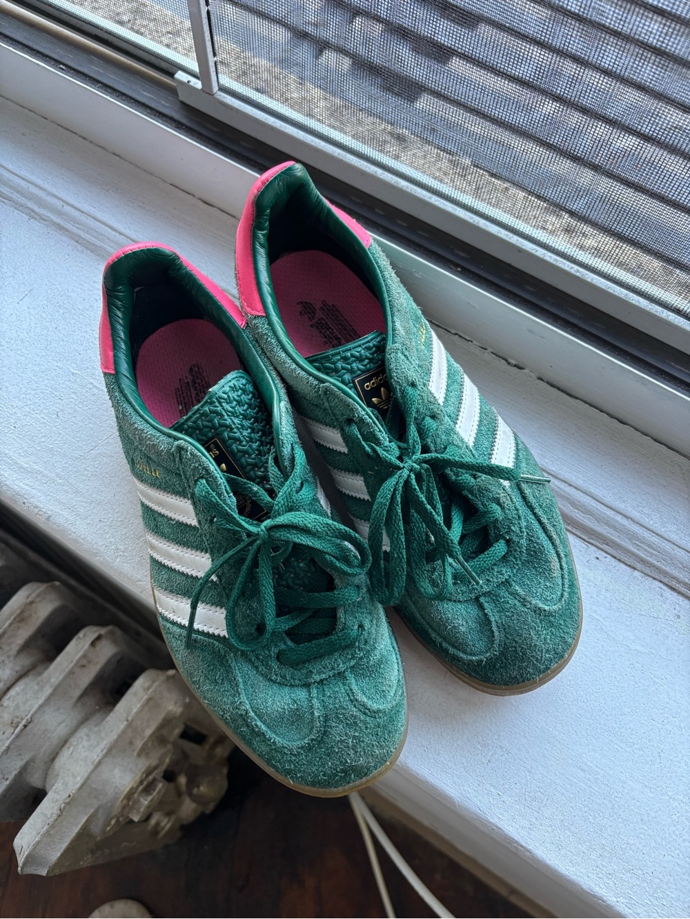 adidas Green Suede Sneakers with White Stripes and Pink Heel